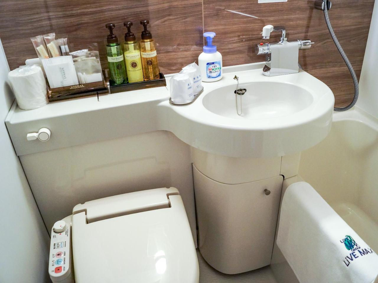 Hotel Livemax Saitama-Asaka-Ekimae Экстерьер фото